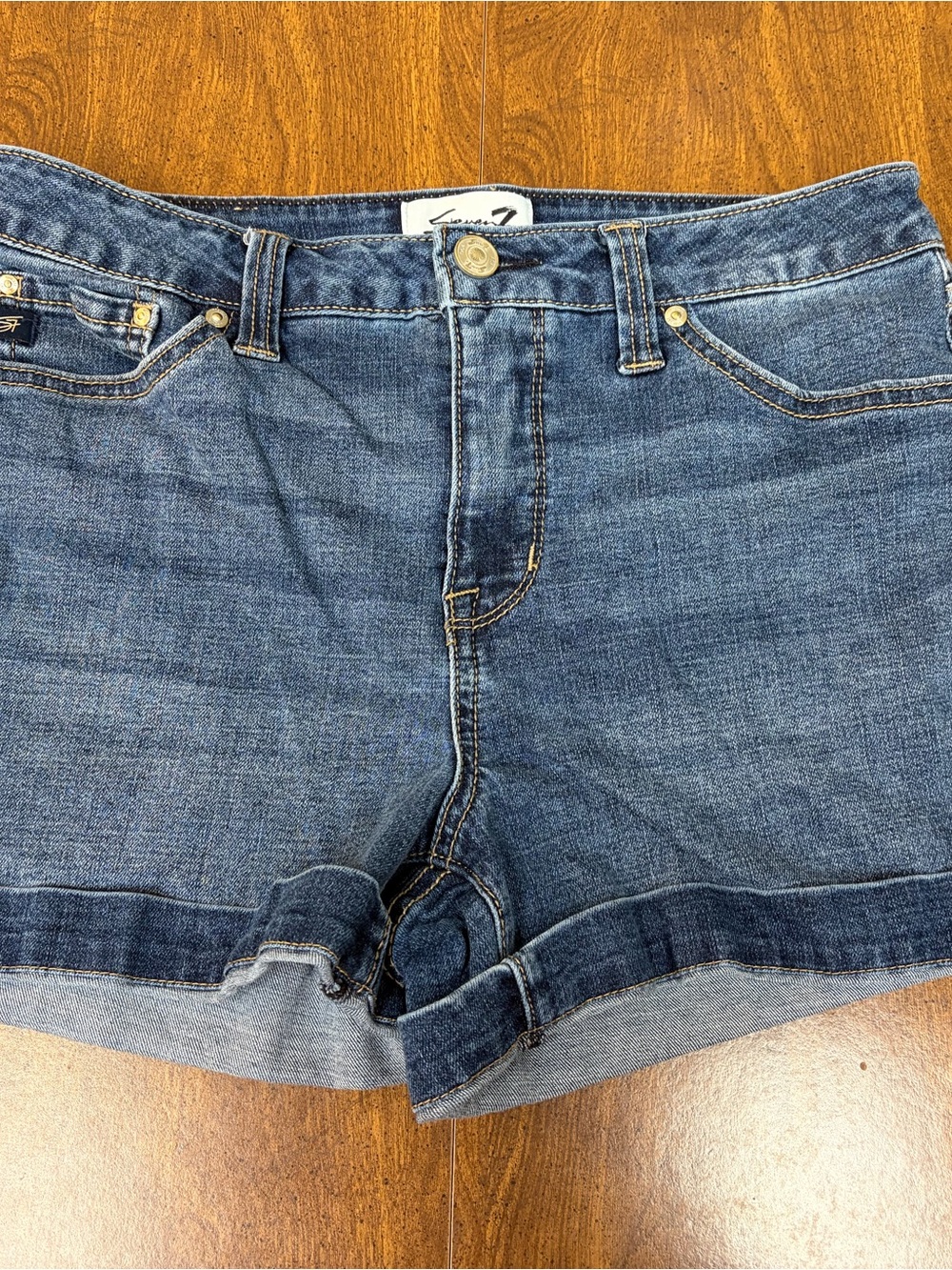 Seven7 Women's Dark Blue Denim Shorts - Classic Casual Sz4